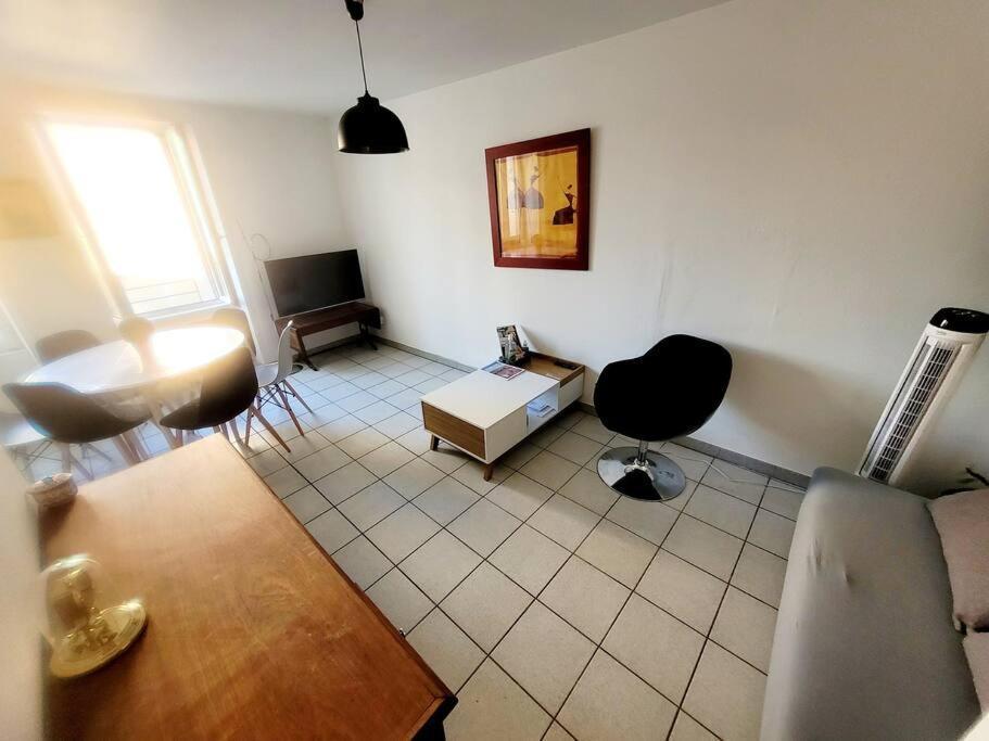Appartement 2 Chambres Centre Ville Au Calme Valence  Exterior foto